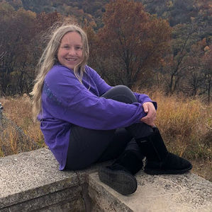 Meet your Posher, Lacey